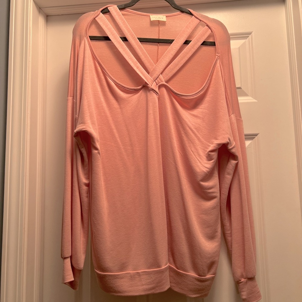 NWOT Blush Pink Knit Top w/Criss Cross Neckline Sz L